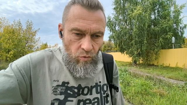 Про Ивана Безбородова, чего он умеет и зачем это видео.