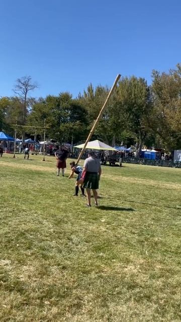 Самый странный спорт в мире 🪵