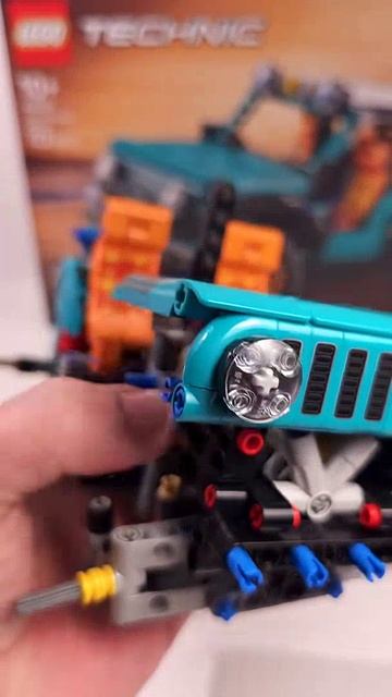 LEGO Technic Jeep Wrangler Rubicon SUV (42227) [723 детали] Сборка