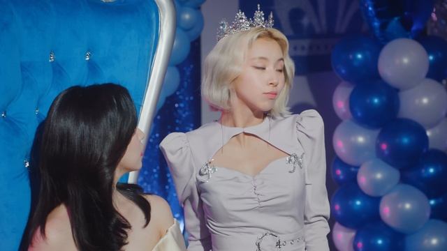 TWICE 