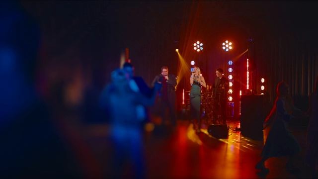 Кавер-группа на мероприятие  До утра  Мы С Д Е Л А Е М ваш вечер! Звоните!