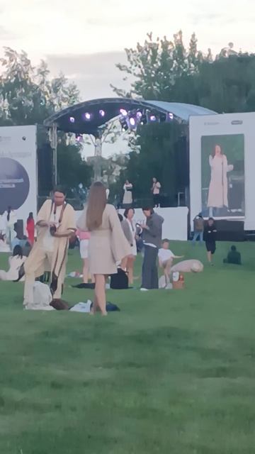 Музыка, один день в Москве, все интересное в описании видео, это предложение оказания услуг,