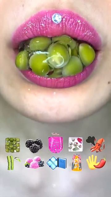 АСМР Еда По Смайлам Мукбанг Asmr Makan #emojifoodchallenge Eating Sounds #shorts Dangbee EATING