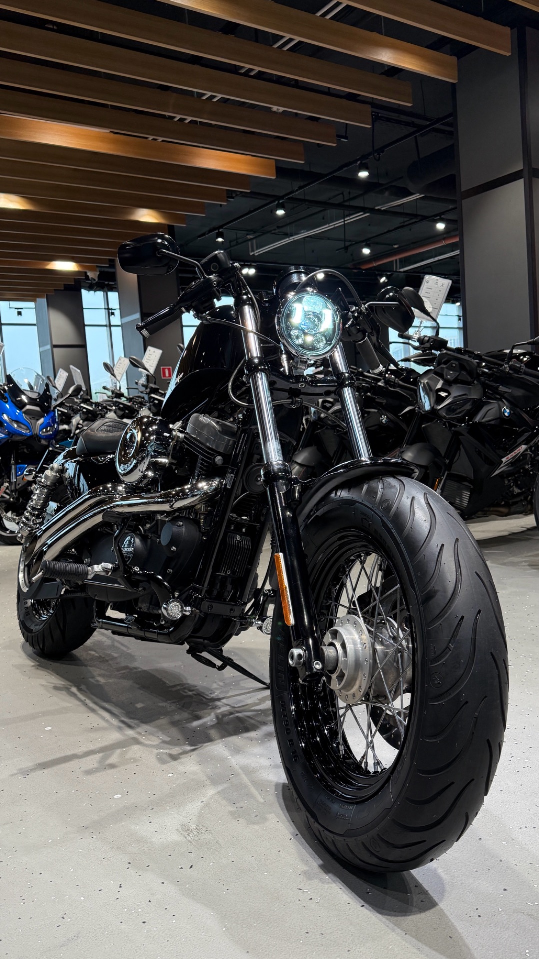 Harley-Davidson Forty-Eight (2014) VIN: 5HD1LC3E7EC432795
