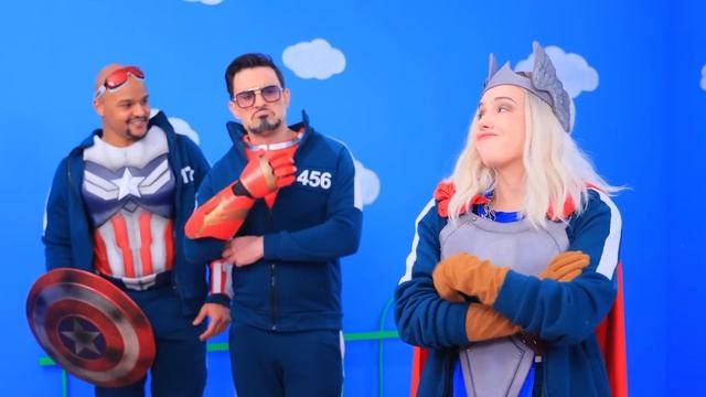 Из ботанши в гигантскую куклу из игры в кальмара! Как стать популярной куклой!?