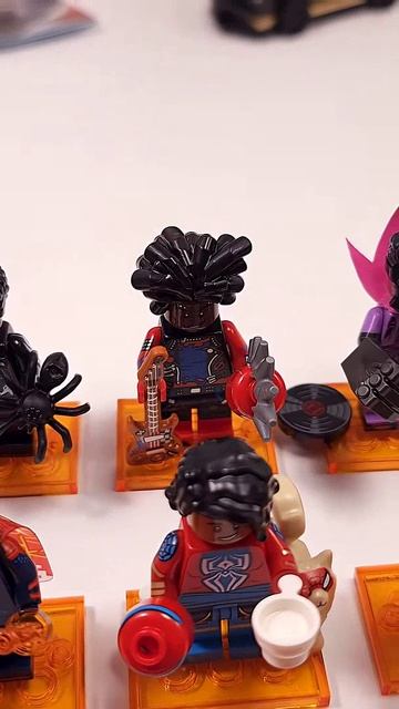 12/12 Киборг Женщина-паук из LEGO Spider-Man: Через мультивселенную (71050)