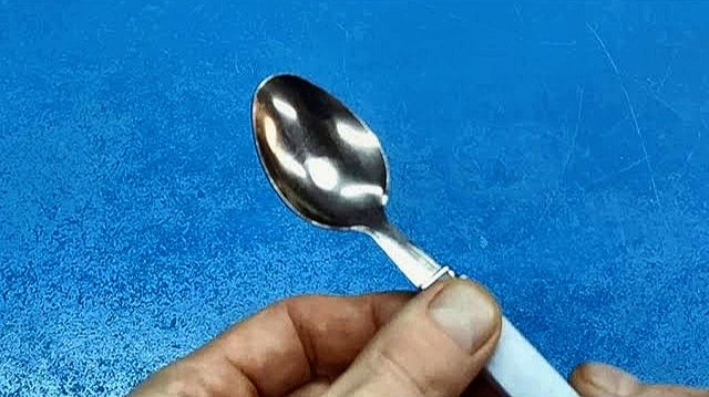 Секрет обычной ложки! Гениальная идея!