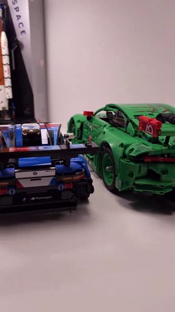 LEGO Technic BMW M4 GT3 EVO (42226) Vs Porsche 911 GT3 R REXY AO (42224)