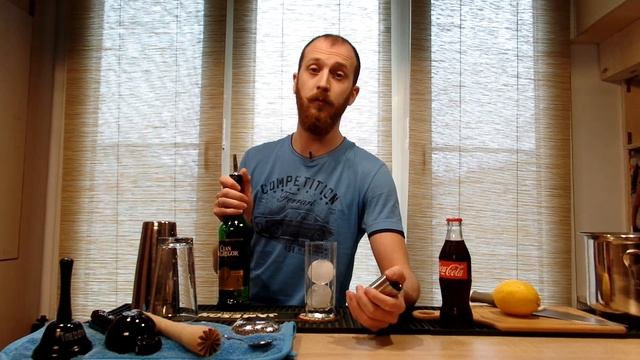 Виски с колой, классический коктейль с правильными пропорциями