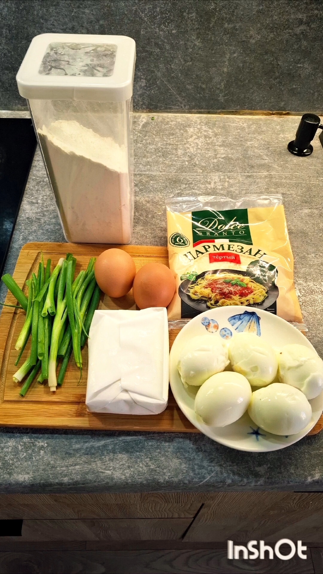 Пирожочки с яйцом и сыром — уютный кусочек счастья! Идея на ужин, белковые пирожки❤️#пирожки #еда