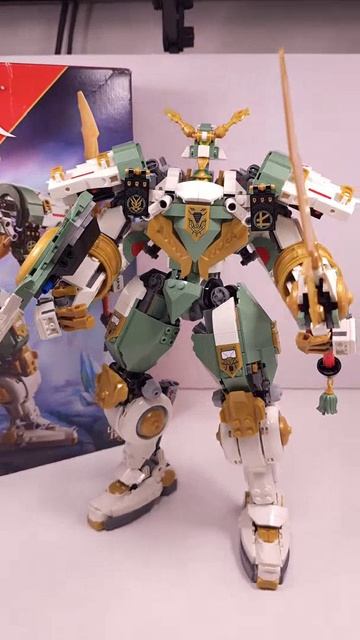 LEGO NINJAGO Legacy Lloyd's Titan Mech 15th Anniversary (71860) [1293 детали] Обзор
