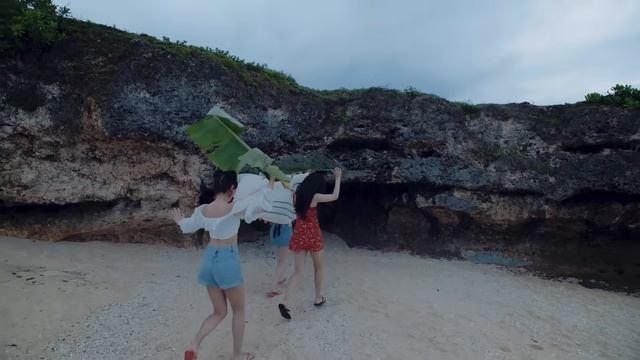 TWICE 