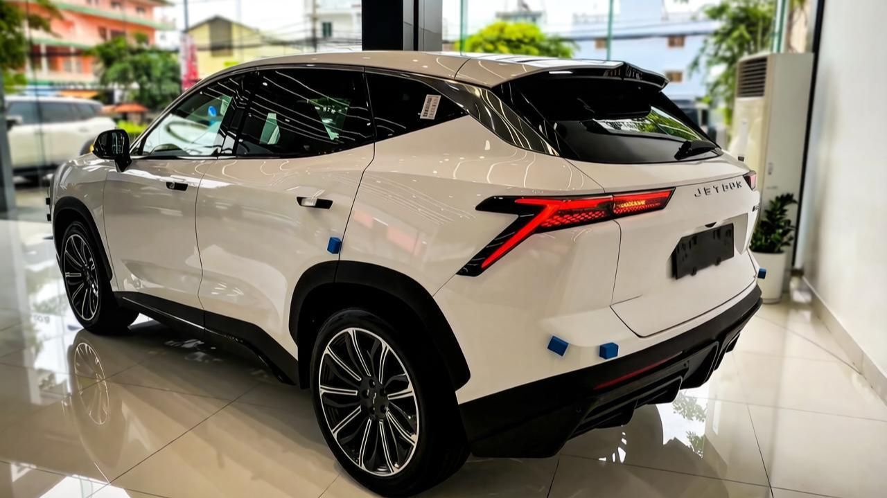 JETOUR DASHING ECO TURBO 2 литра 2026 года мощностью 254 л.с. Обзор автомобилей Jetour