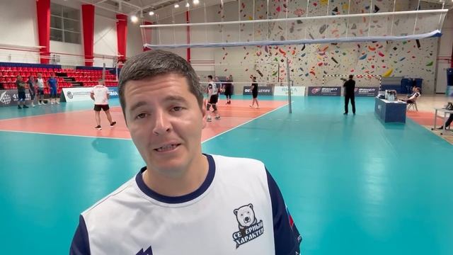 Дмитрий Артюхов пригласил северян подержать волейболистов «Факела»