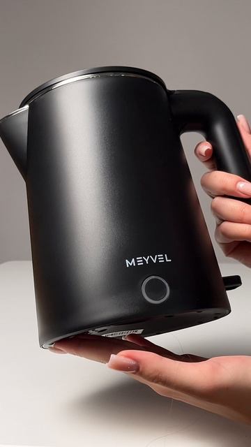Электрический чайник Meyvel MKE-04T (Чёрный)