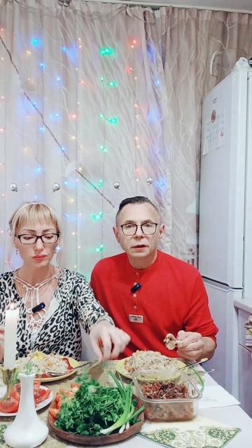 Плов😋😋😋,фрагмент мукбанга