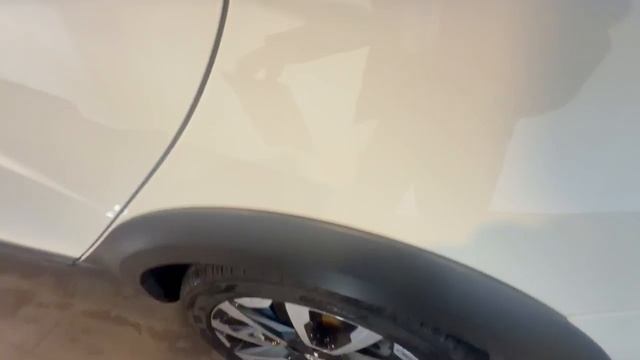 Lada (ВАЗ)/ Vesta/ I Рестайлинг (NG)/ Седан Cross/ Cross 1.6 MT (106 л.с.)/ Enjoy (2023-2024)