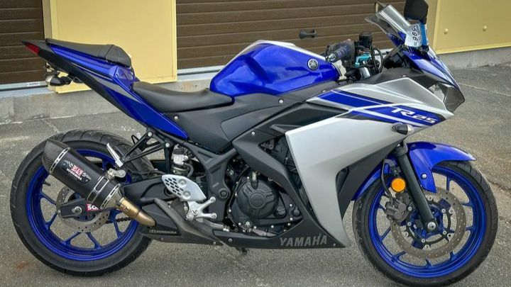 Yamaha YZF-R25 - RG10J-017573