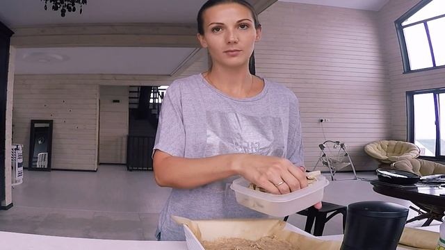 Белковая пицца с грибами и овощами без теста
