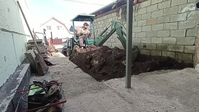 Самодельный мини экскаватор как работает.