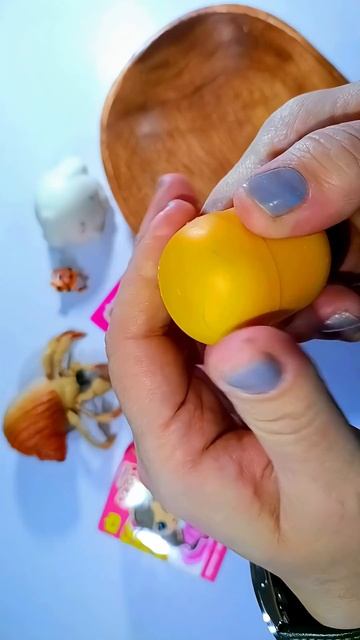 ASMR Unboxing Kinder Surprise Egg #asmr #unboxing #unpacking #odlysatisfying