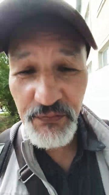 Иду от Андрея, пивка бахнули, розы цветут, каштаны падают __ Анапа, 28 сентября 2026 г.