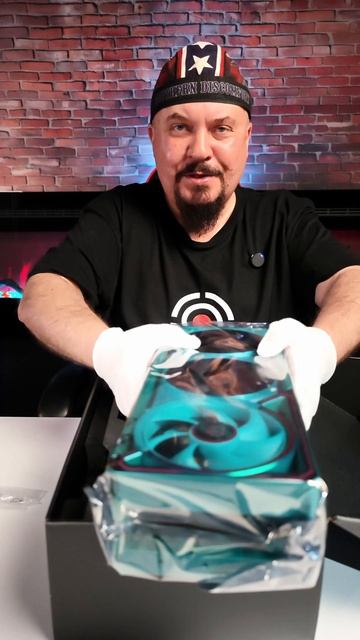 ROG Astral GeForce RTX 5080 — распаковка и обзор