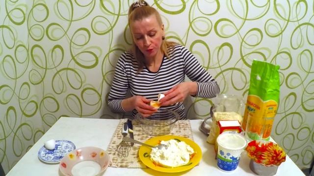 Сочники с творогом на сметане, простая выпечка к чаю