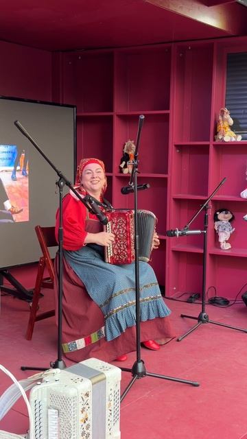 Фрагменты выступления на «Книжных аллеях» в Петербурге