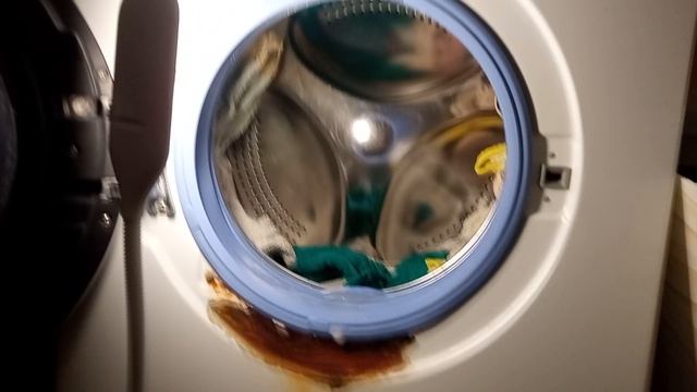3 часть стирка полотенец на программе Хлопок 90°с + пар 1000 об/мин