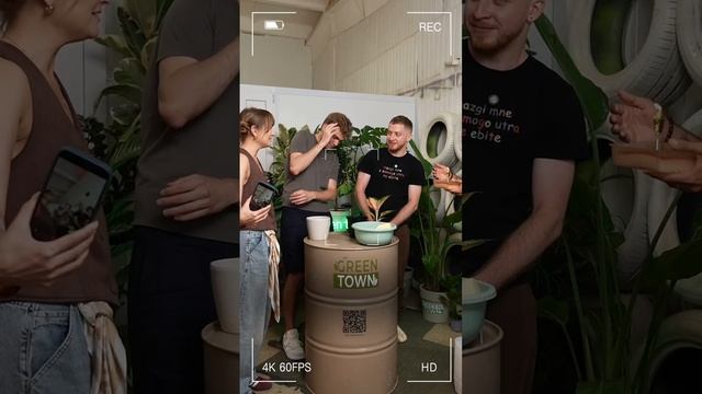 Пересаживаем Аглаонему с нашим агрономом Павлом!🌱