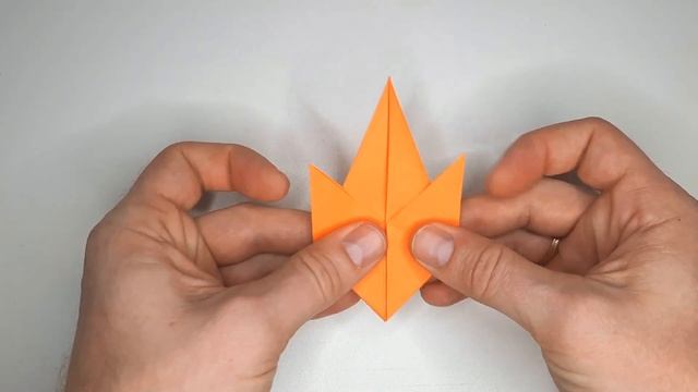 Учимся делать кленовый лист из бумаги в технике оригами