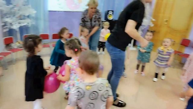 Поздравление с днём матери от группы №1 (Ясли)