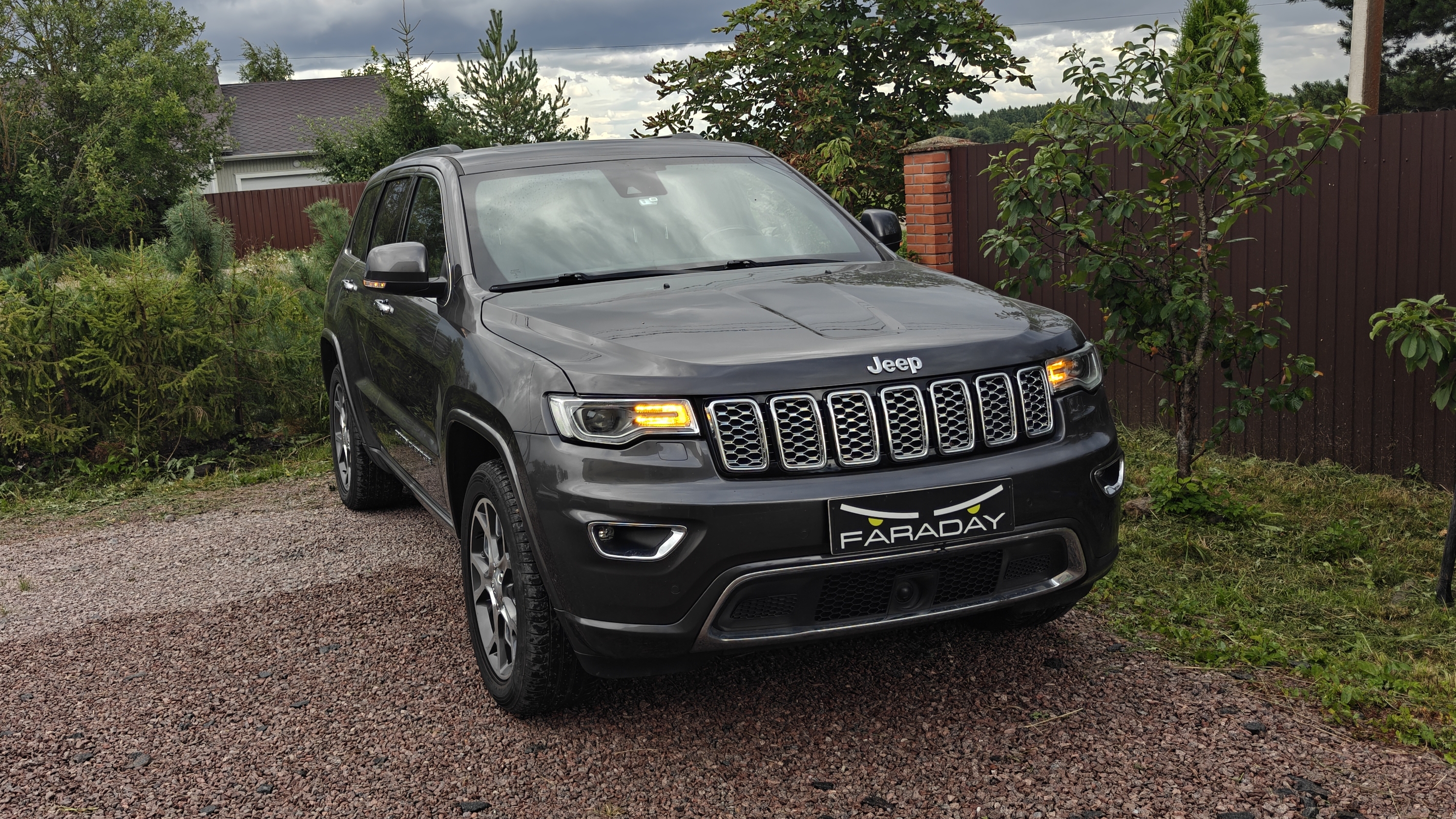 Jeep Cherokee Wk2. Проблема запотевания фар. Ищем и устраняем
