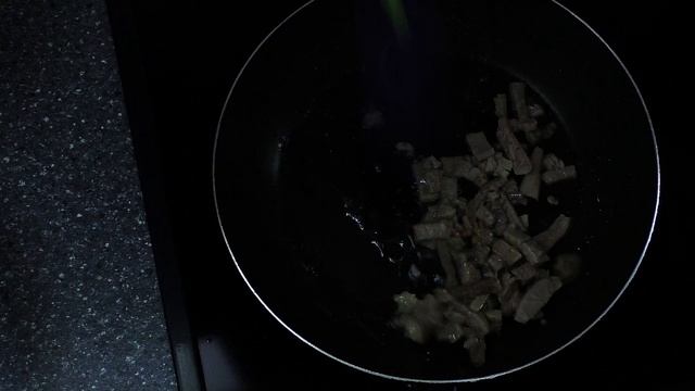 Огурцы по корейски с мясом
