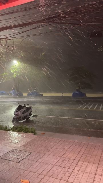 Паттайя Live. 28.09.26. Jomtien 04:00 💨🌨️