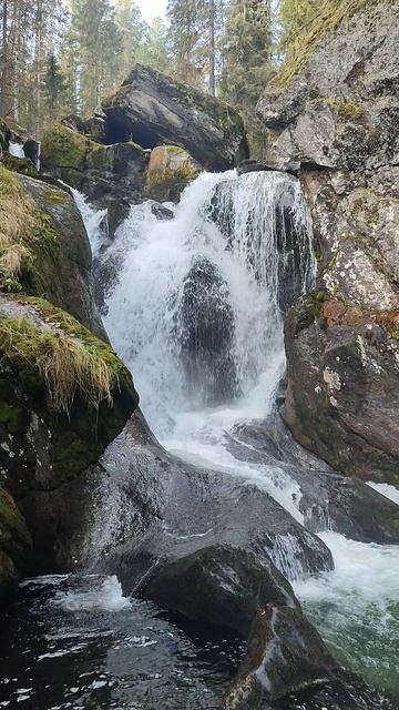 Жигаланские водопады.