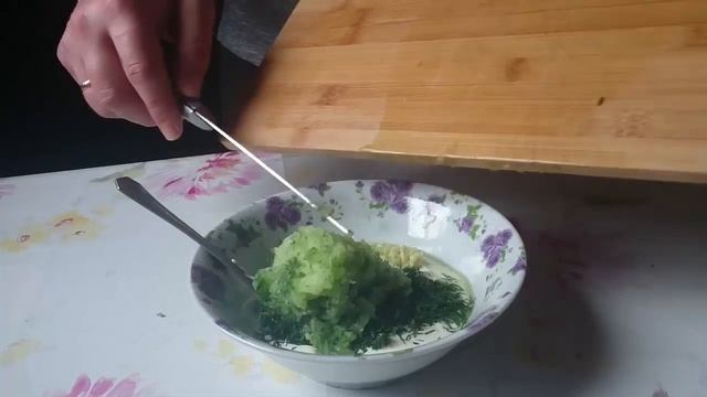 Салат с куриным филе, простой рецепт