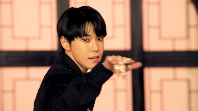 NCT 127 엔시티 127 '영웅 (英雄; Kick It)' MV