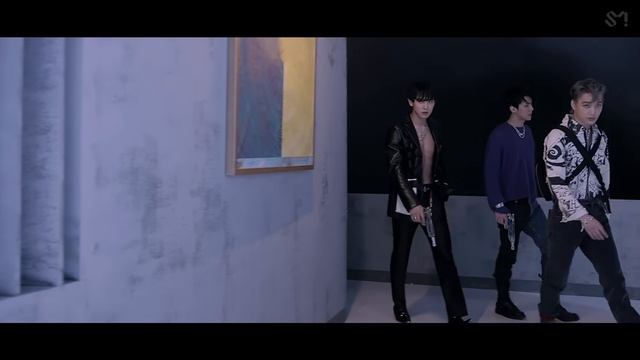 EXO 엑소 'Love Shot' MV