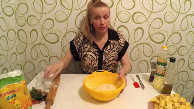 Мясной штрудель из курицы, простой рецепт для обеда и ужина