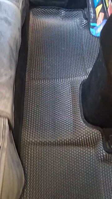 KIA Soul II коврик заднего ряда вид справа