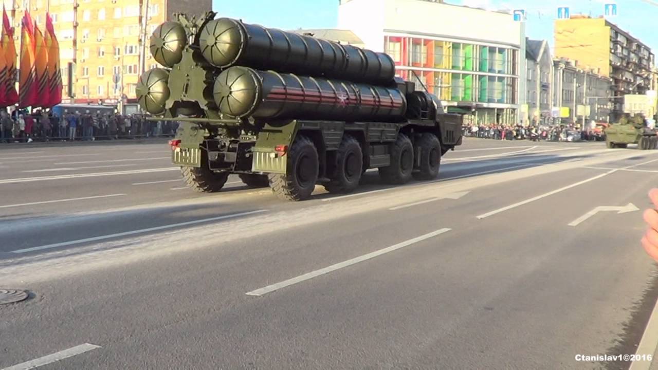 Военная техника едет на репетицию парада Победы Москва 05.05.2016