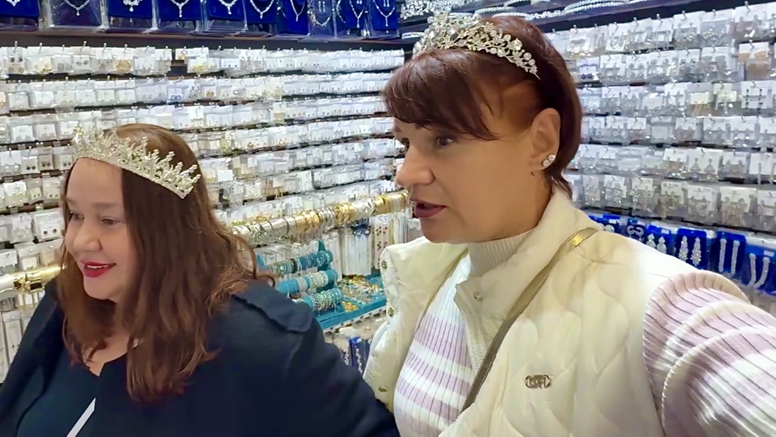 КОРОЛЕВЫ САДОВОДА👑ЗДЕСЬ ЕСТЬ ВСЁ‼️КУПИЛА ПОДАРКИ ДЛЯ ИННЫ И ТЁМЫ