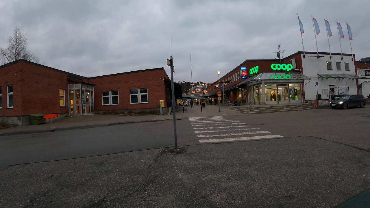 Green Screen Background A Grocery Store In A Little Shopping Center/Chroma Key Backgrounds