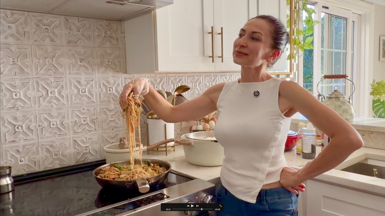 Детей Не Трогать ! | Соседи за Нас Волновались | Нудлс на Ужин 🍲 | Семейный Влог Эгине | Heghineh