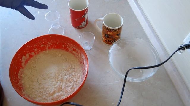 Тонкие блины с дырочками