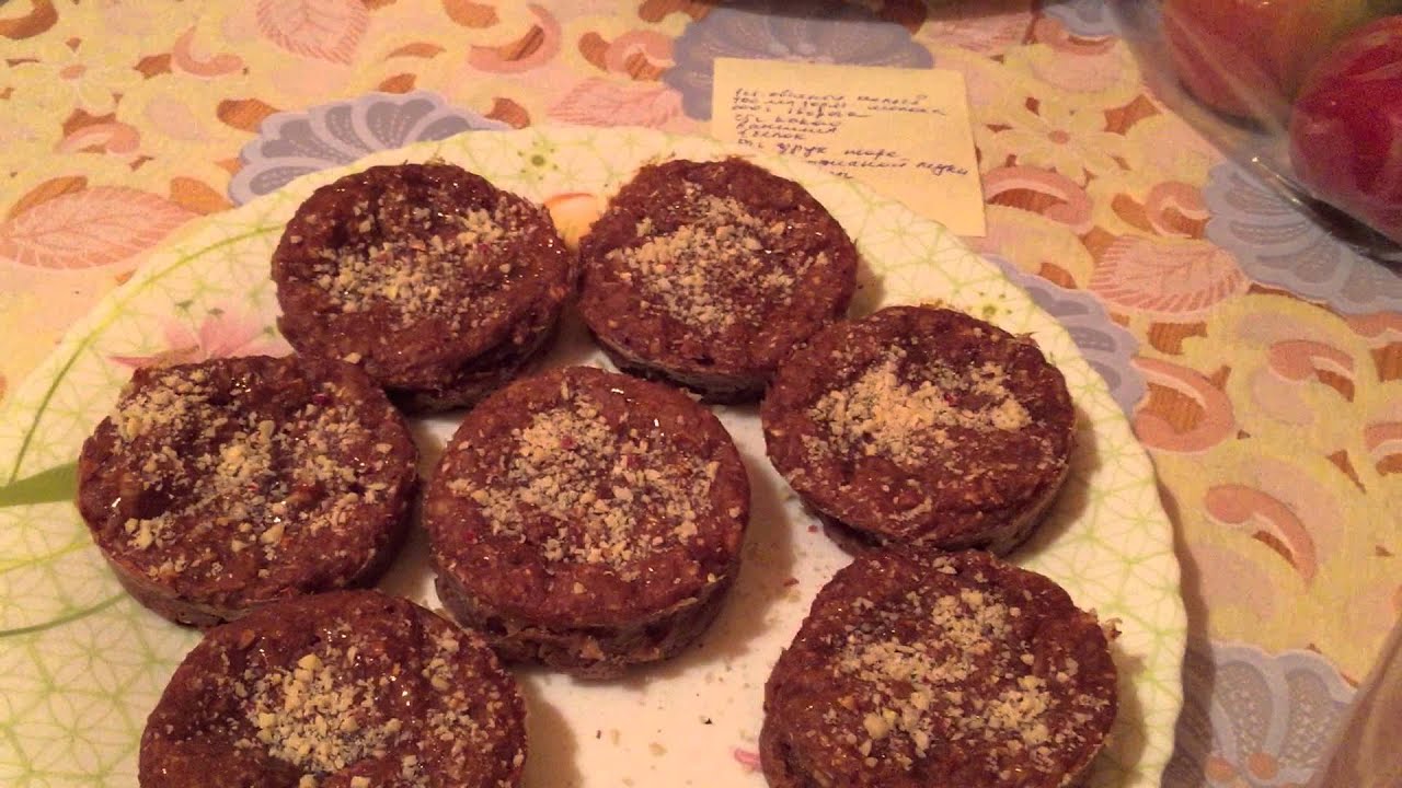 ASMR Eating Whisper Chewing - Healthy Cupcake / АСМР жевание чавканье шепот - Кексы