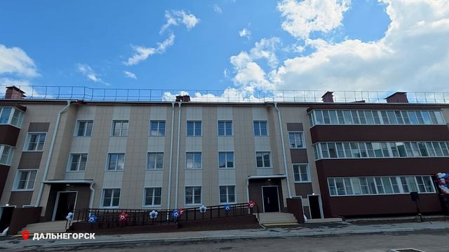 Специалисты ключевых для региона профессий получили квартиры в Дальнегорске.