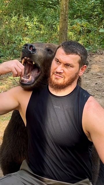 😄Арсланбек Махмудов не боится даже медведя